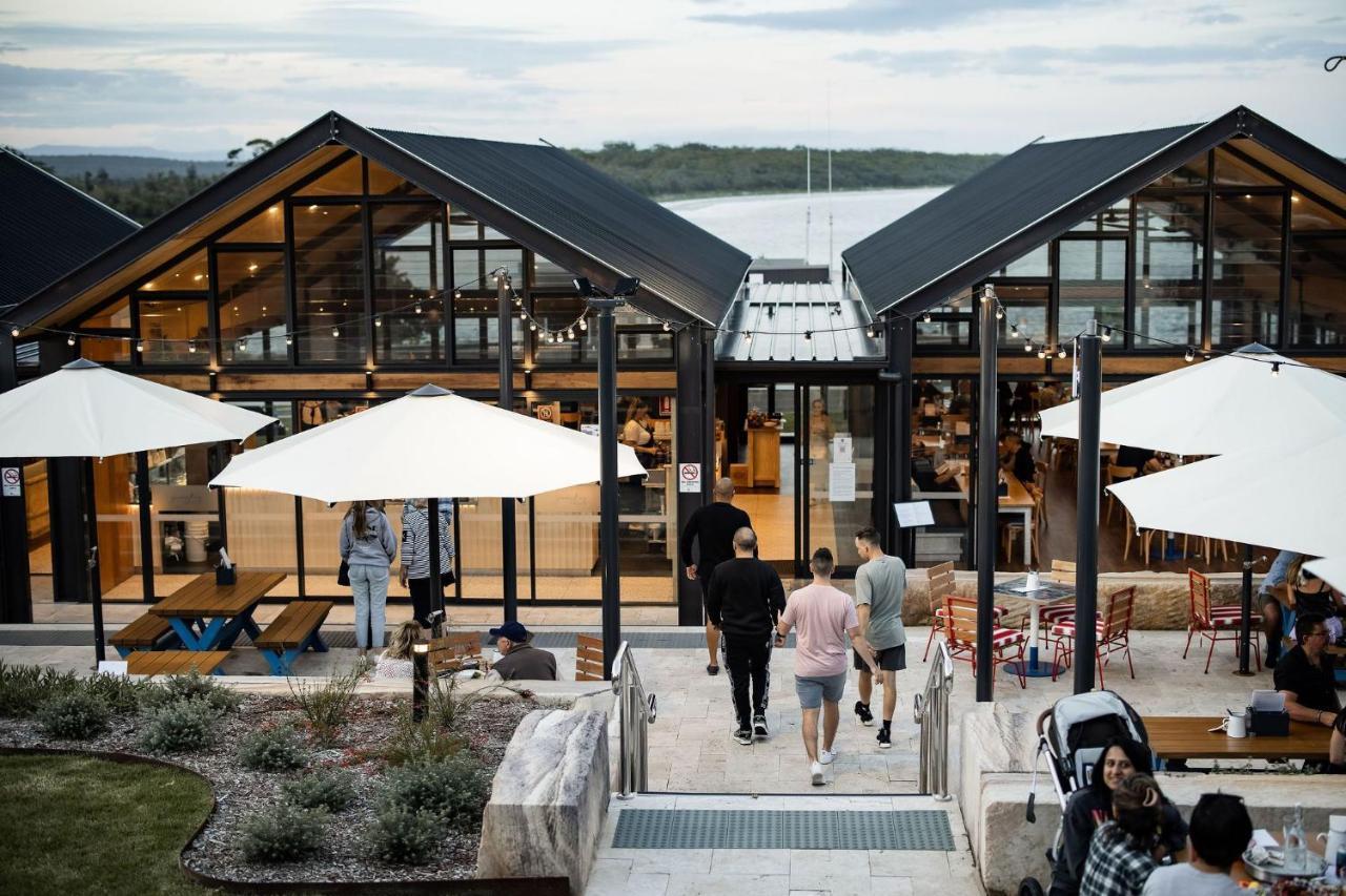 Huskisson Hotel Exterior photo