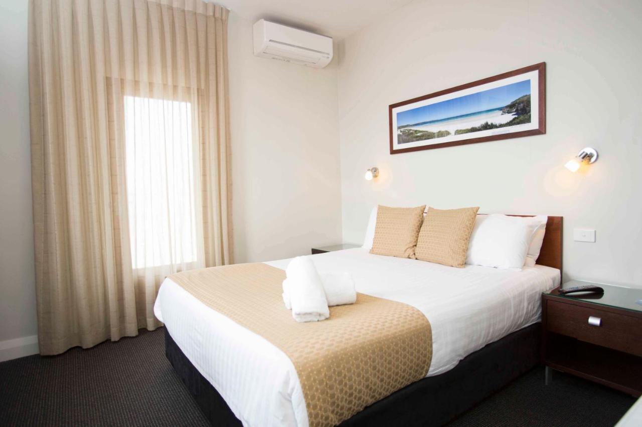 Huskisson Hotel Exterior photo