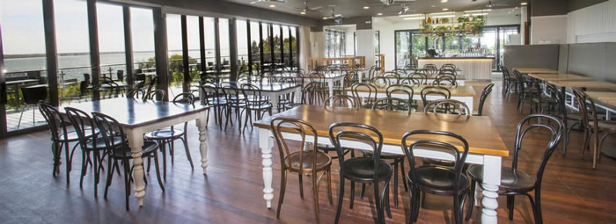 Huskisson Hotel Exterior photo
