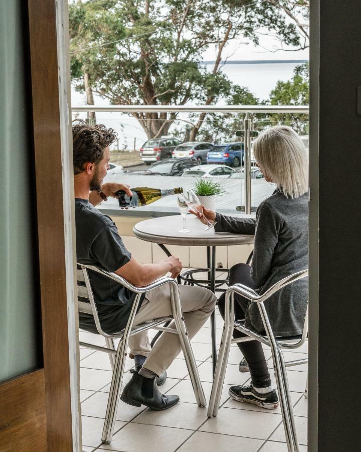 Huskisson Hotel Exterior photo