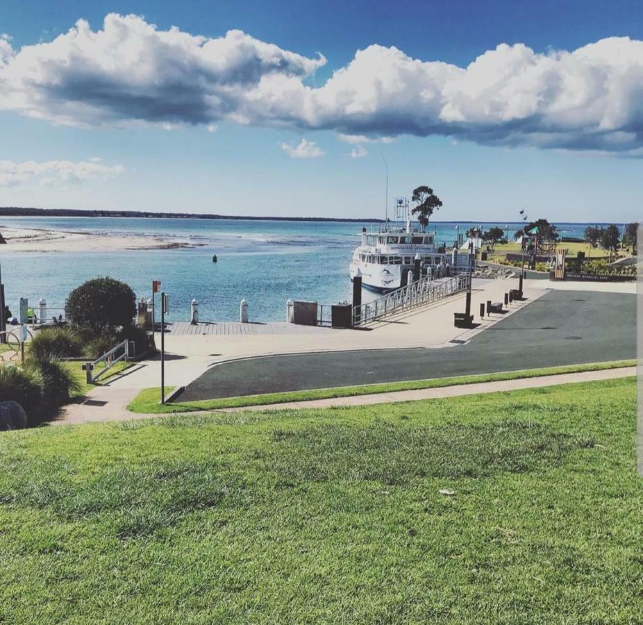 Huskisson Hotel Exterior photo